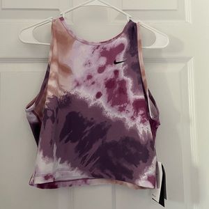 Women’s Nike purple tye dye cropped workout tank. Size L. New with tags.